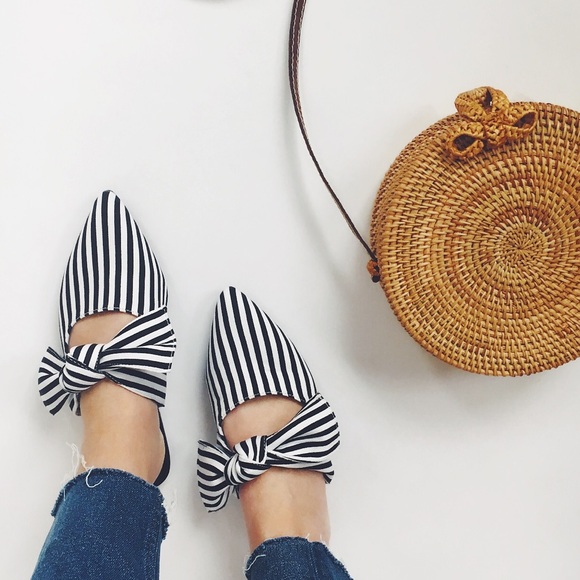 Last 1🆕Kyla Striped Pointy Toe Bow Mules - Picture 2 of 6